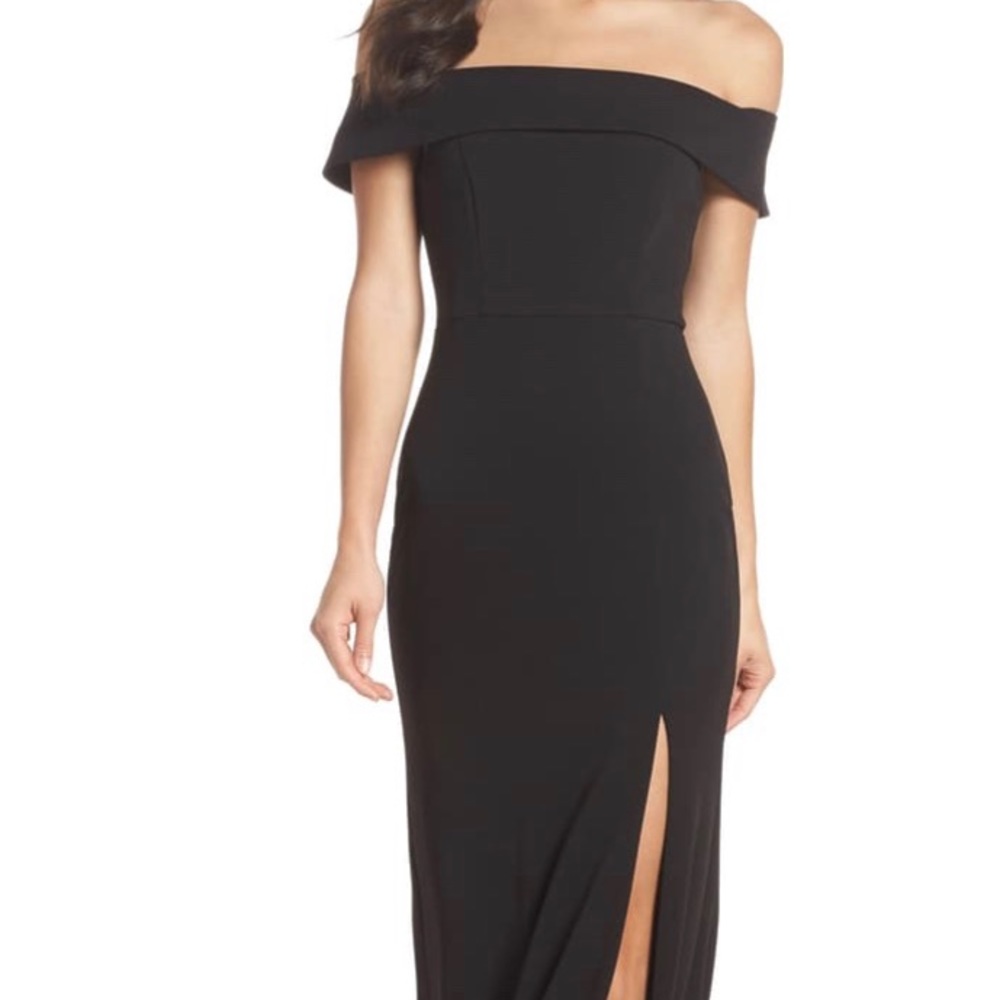 Lulus off the shoulder mermaid maxi NWT